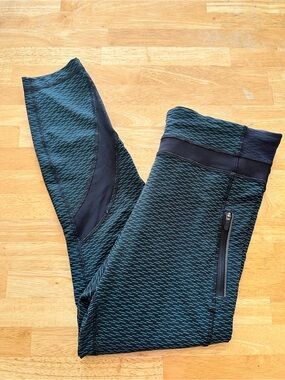 Lululemon leggings size 10